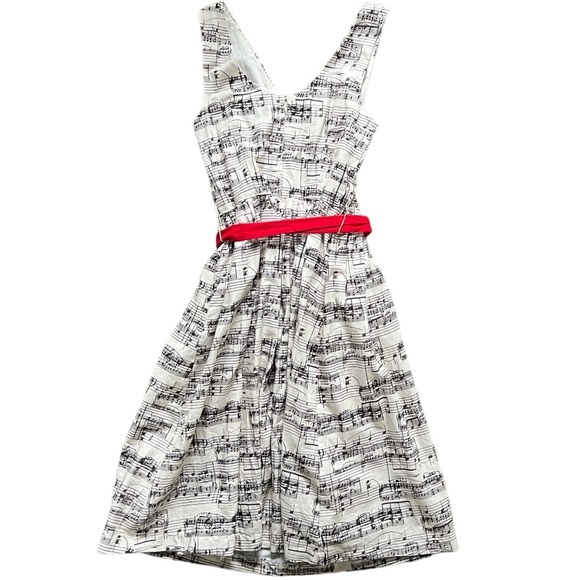ModCloth Musical Note Dress Sleeveless Red Bow Knee Length Lined Women's size 6 - Picture 3 of 12